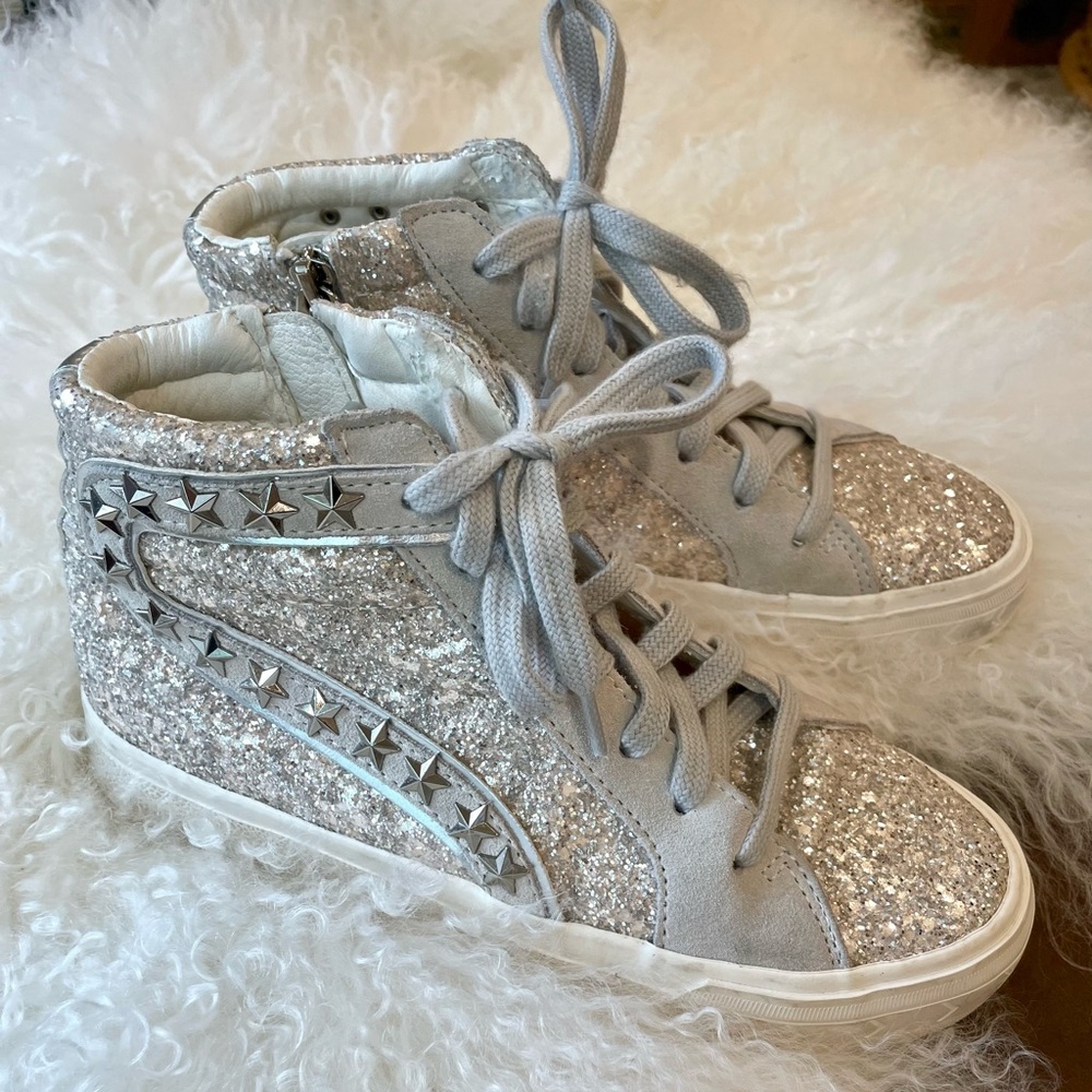 Vintage Havana Ray high top silver size 6